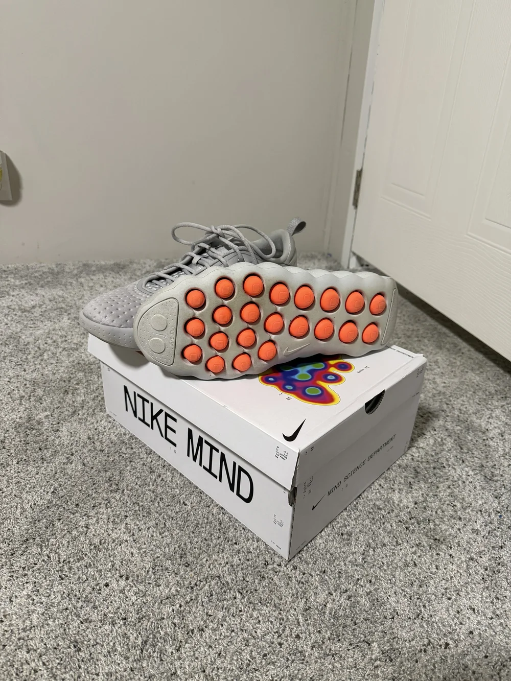 Nike Mind 002 Light Gray Like New
